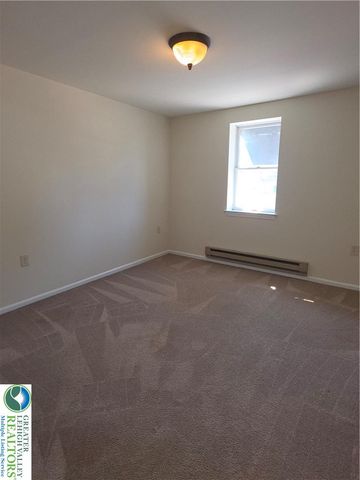 822 Main Street 2 upstairs, Bethlehem City, PA 18018