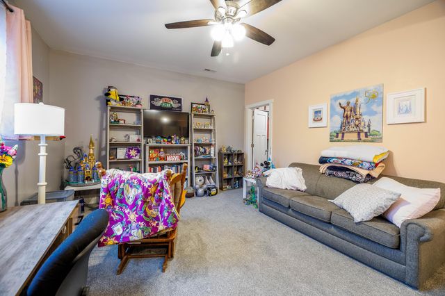 6795 S Whispering Woods, Demotte, IN 46310
