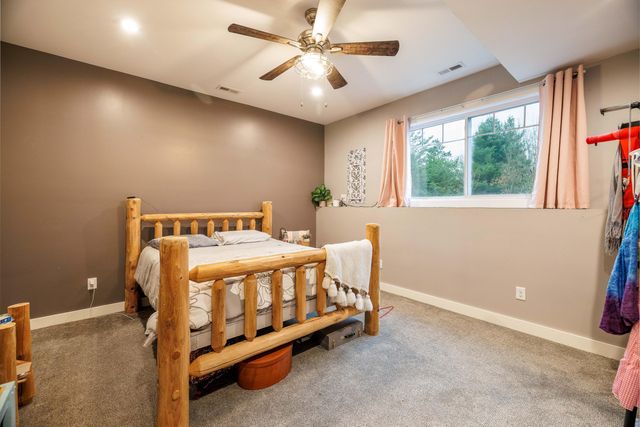 6795 S Whispering Woods, Demotte, IN 46310