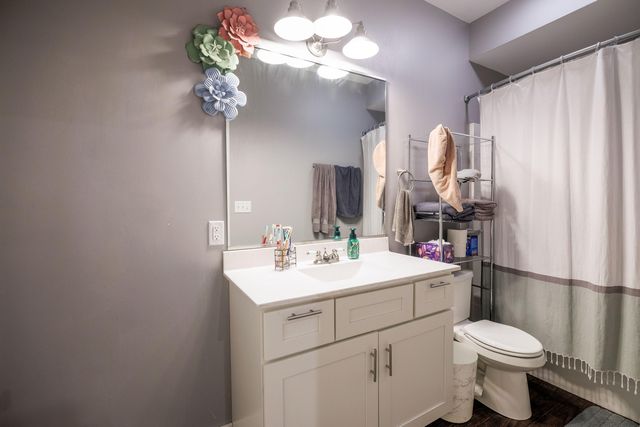 6795 S Whispering Woods, Demotte, IN 46310