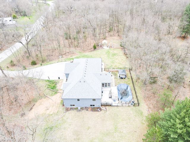 6795 S Whispering Woods, Demotte, IN 46310