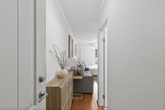 1021 Scott Street 122, San Diego, CA 92106