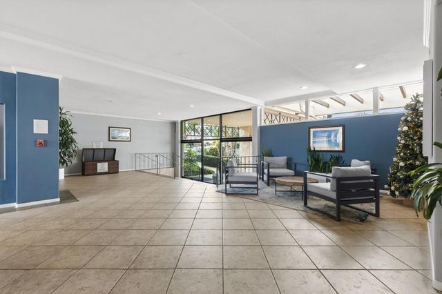 1021 Scott Street 122, San Diego, CA 92106