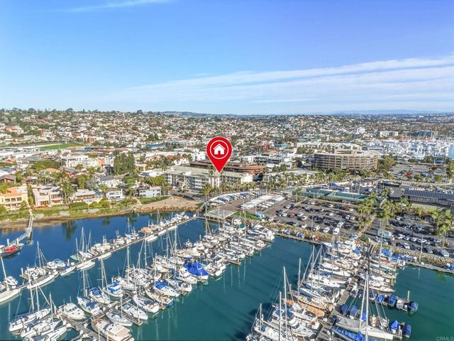 1021 Scott Street 122, San Diego, CA 92106