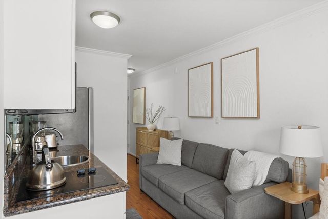 1021 Scott Street 122, San Diego, CA 92106