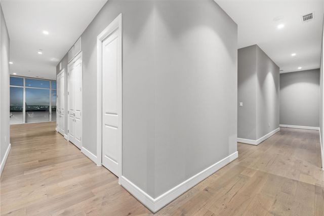 4521 San Felipe Street 2601, Houston, TX 77027