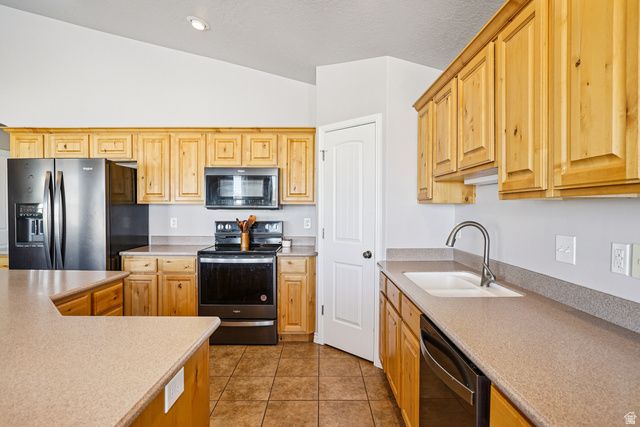 4317 S 3350 W, West Haven, UT 84401
