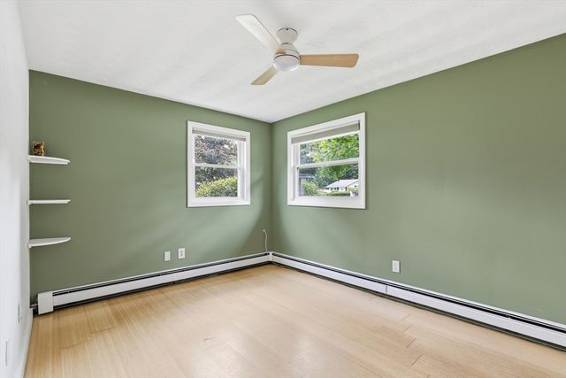 8 Sloane Dr, Framingham, MA 01701