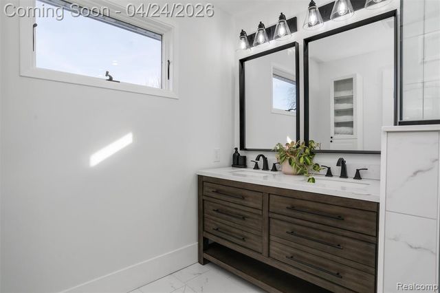 1177 W Marshall Street, Ferndale, MI 48220