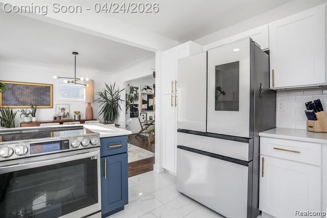 1177 W Marshall Street, Ferndale, MI 48220