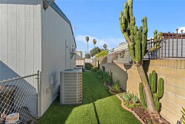 530 W Devonshire Avenue 23, Hemet, CA 92543