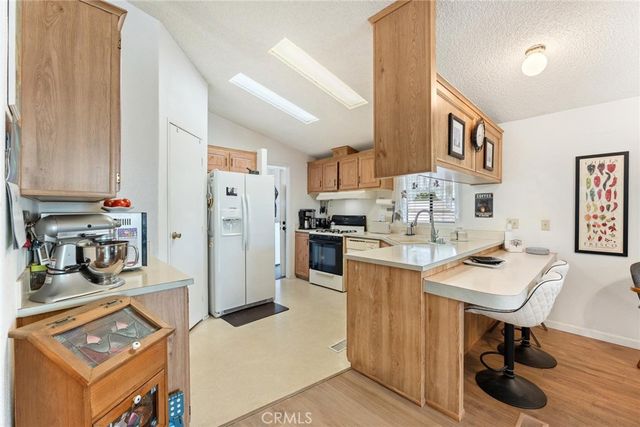 530 W Devonshire Avenue 23, Hemet, CA 92543