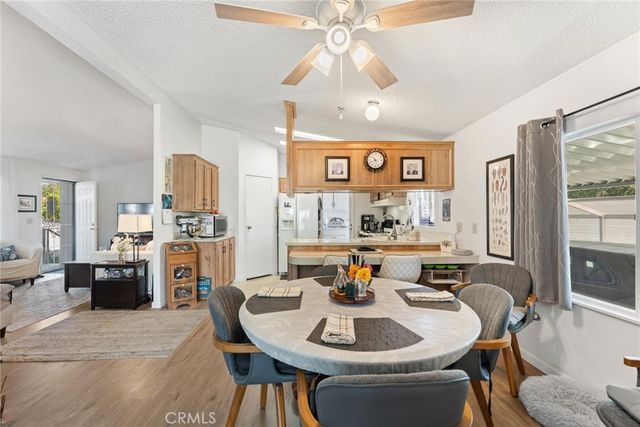 530 W Devonshire Avenue 23, Hemet, CA 92543