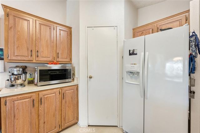 530 W Devonshire Avenue 23, Hemet, CA 92543