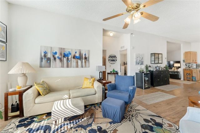 530 W Devonshire Avenue 23, Hemet, CA 92543