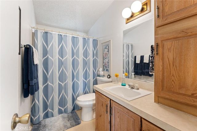 530 W Devonshire Avenue 23, Hemet, CA 92543