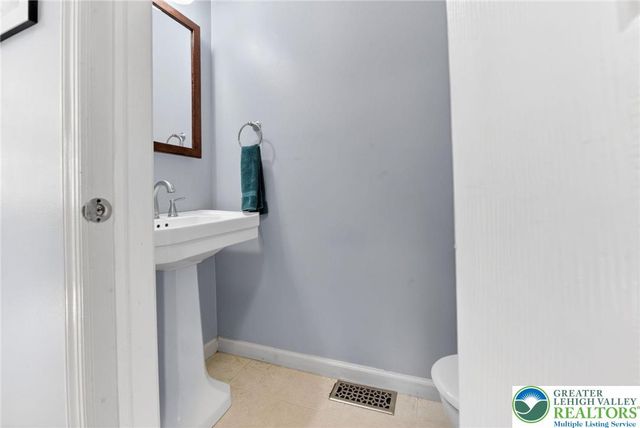 3920 Danberry Drive, Easton, PA 18045