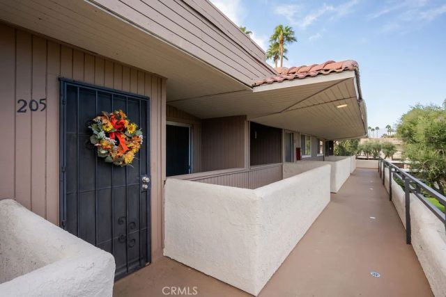 2825 N Los Felices 205, Palm Springs, CA 92262