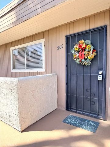 2825 N Los Felices 205, Palm Springs, CA 92262