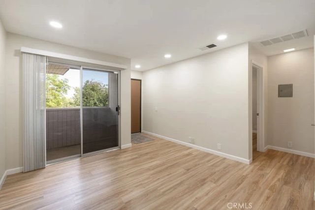 2825 N Los Felices 205, Palm Springs, CA 92262