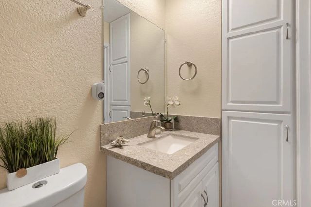 2825 N Los Felices 205, Palm Springs, CA 92262