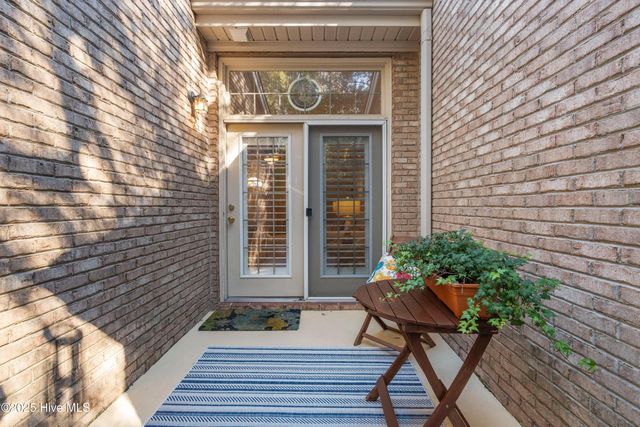 1137 Island Cove, Wilmington, NC 28412