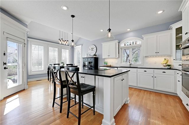 12711 W 123rd Terrace, Overland Park, KS 66213