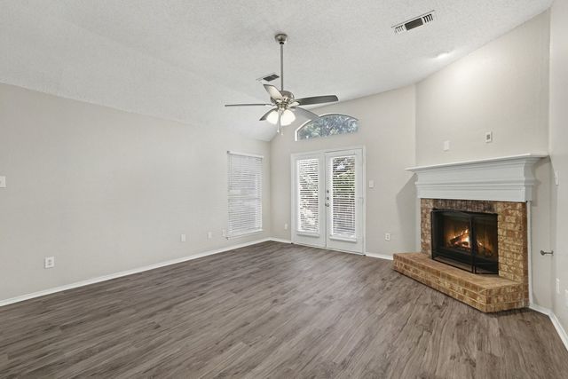 5321 Stillwater Drive, Fort Worth, TX 76137