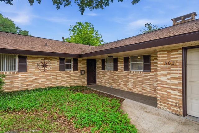 302 Village Drive, Sugar Land, TX 77498