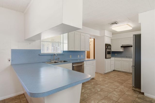 302 Village Drive, Sugar Land, TX 77498