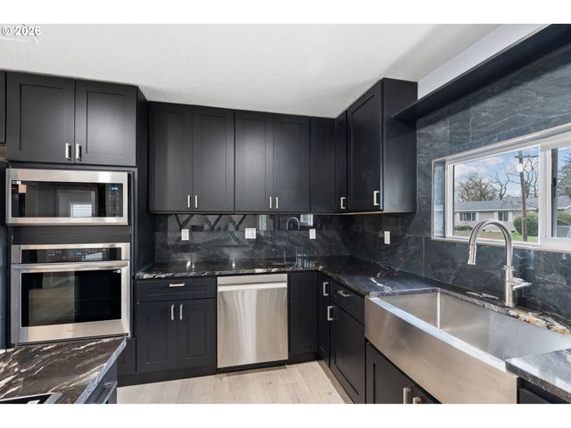 6640 Se 66TH Ave, Portland, OR 97206