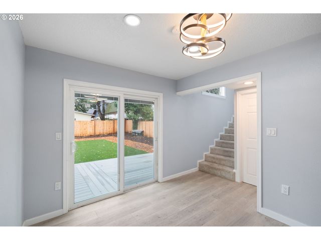 6640 Se 66TH Ave, Portland, OR 97206