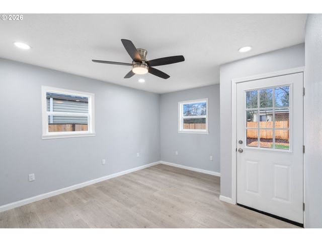 6640 Se 66TH Ave, Portland, OR 97206