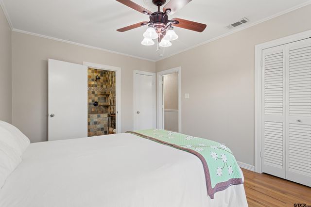 2411 Old Bullard Rd, Tyler, TX 75701