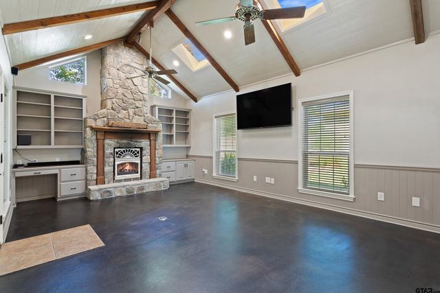 2411 Old Bullard Rd, Tyler, TX 75701