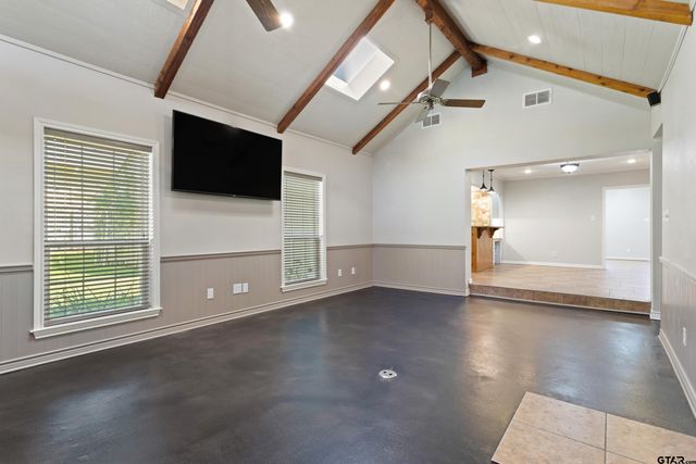 2411 Old Bullard Rd, Tyler, TX 75701