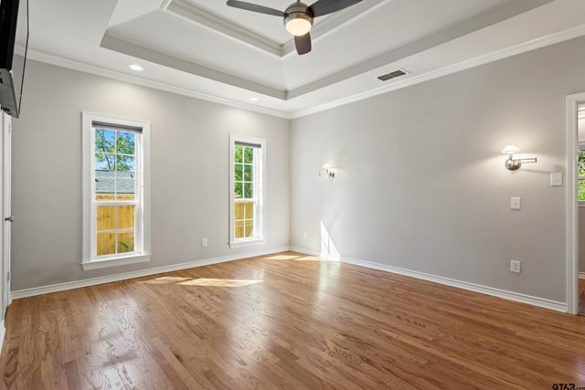 2411 Old Bullard Rd, Tyler, TX 75701