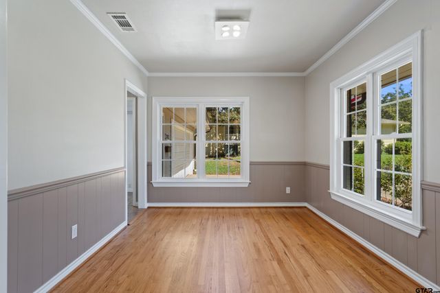2411 Old Bullard Rd, Tyler, TX 75701