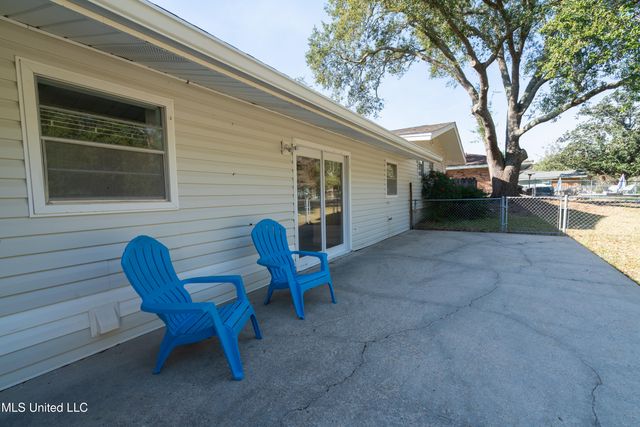 116 Edmund Drive, Long Beach, MS 39560