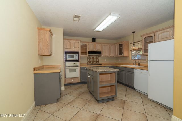 116 Edmund Drive, Long Beach, MS 39560