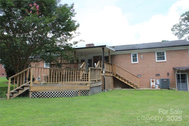 116 Woodbark Lane, Kings Mountain, NC 28086