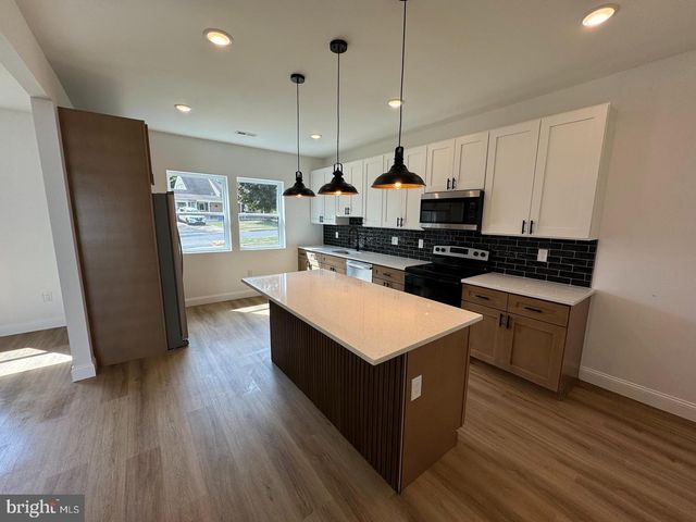 668 ELMWOOD AVE, Feasterville Trevose, PA 19053