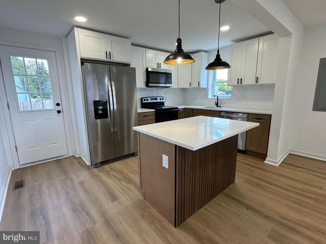 668 ELMWOOD AVE, Feasterville Trevose, PA 19053