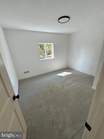 668 ELMWOOD AVE, Feasterville Trevose, PA 19053