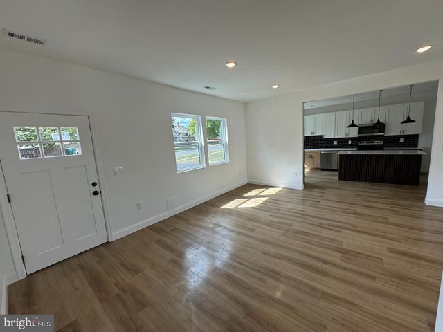 668 ELMWOOD AVE, Feasterville Trevose, PA 19053