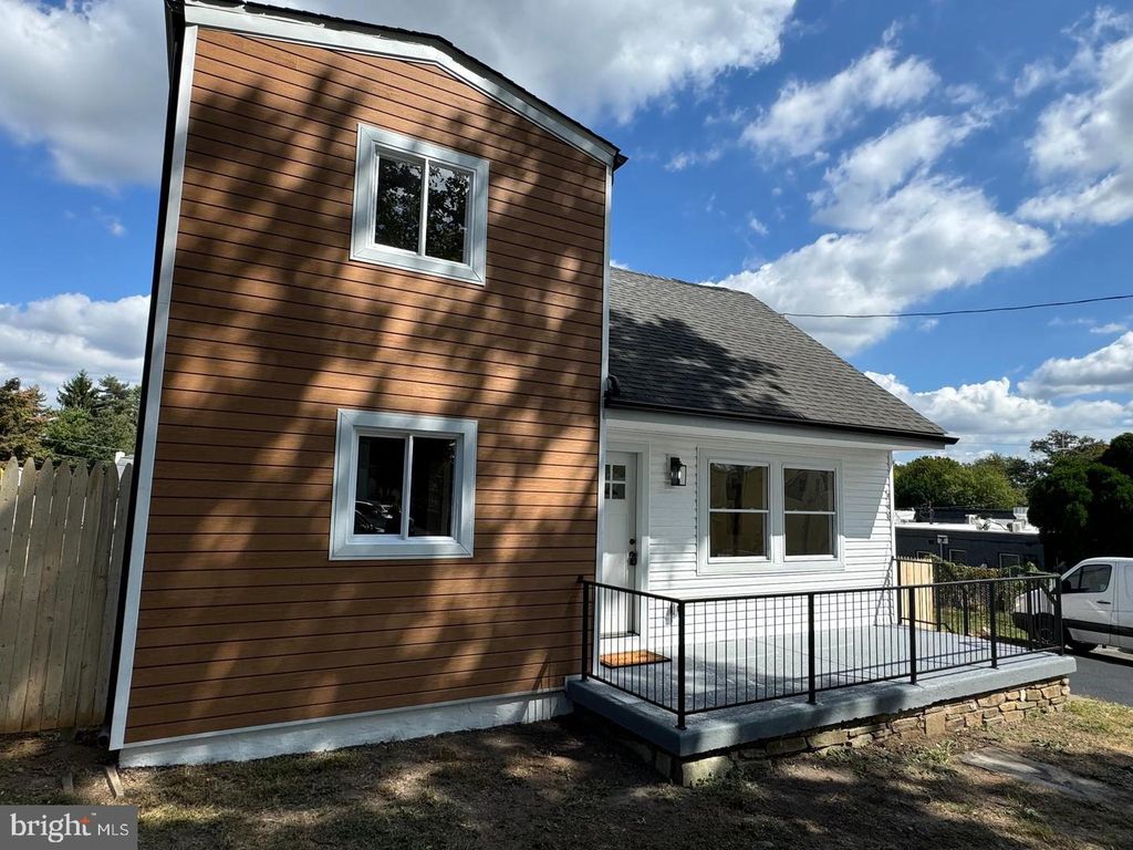 668 ELMWOOD AVE, FEASTERVILLE TREVOSE, PA 19053 — photo 4