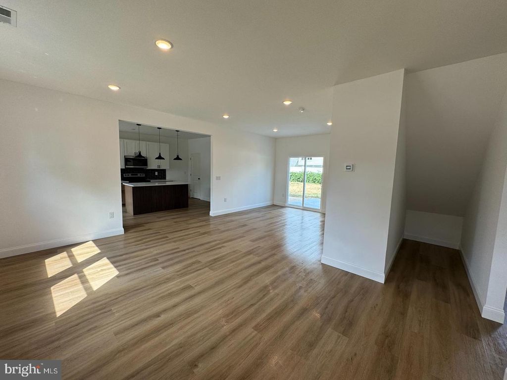 668 ELMWOOD AVE, FEASTERVILLE TREVOSE, PA 19053 — photo 5