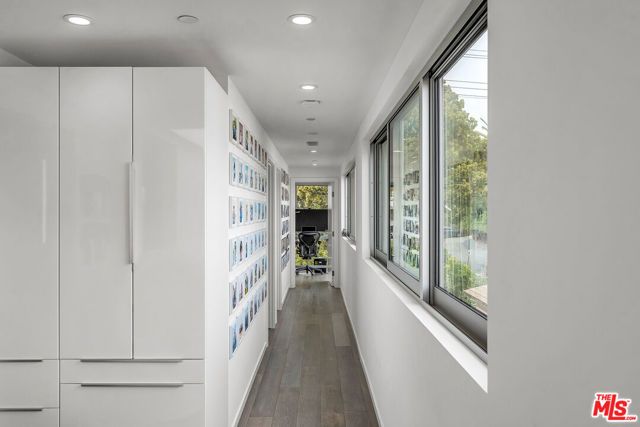718 Marine Street, Santa Monica, CA 90405