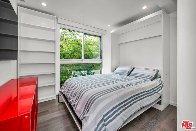 718 Marine Street, Santa Monica, CA 90405