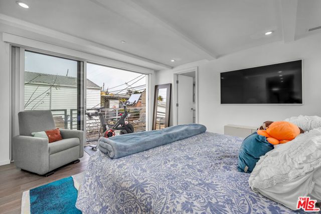 718 Marine Street, Santa Monica, CA 90405